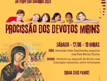 Devotos Mirins saem em procissão pelas ruas para homenagear Nossa Senhora do Perpétuo Socorro 