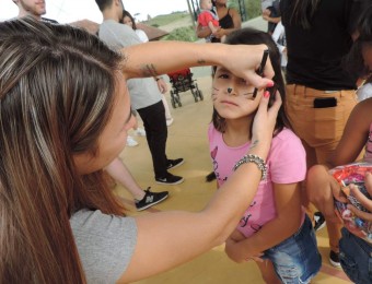 Missão de Páscoa: Santuário Perpétuo Socorro faz doações de chocolates e alimentos para famílias de Curitiba 