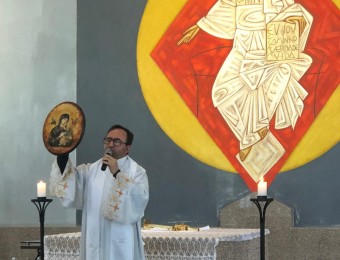 Padre Celso celebra novena do Perpétuo Socorro na PUCPR