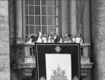 Do Extra omnes ao Habemus Papam, o latim protagonista na eleição do Papa