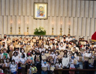 Mais de 200 fiéis se consagram a São José