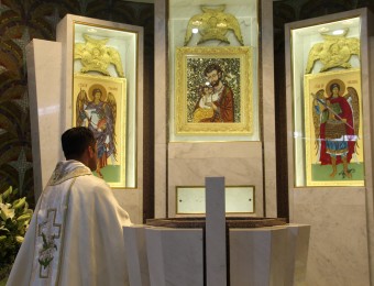 Missa Votiva a São José reúne centenas de devotos no Santuário 