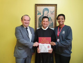 Membros da Associação dos Amigos do HC e Cedivida visitam o Santuário
